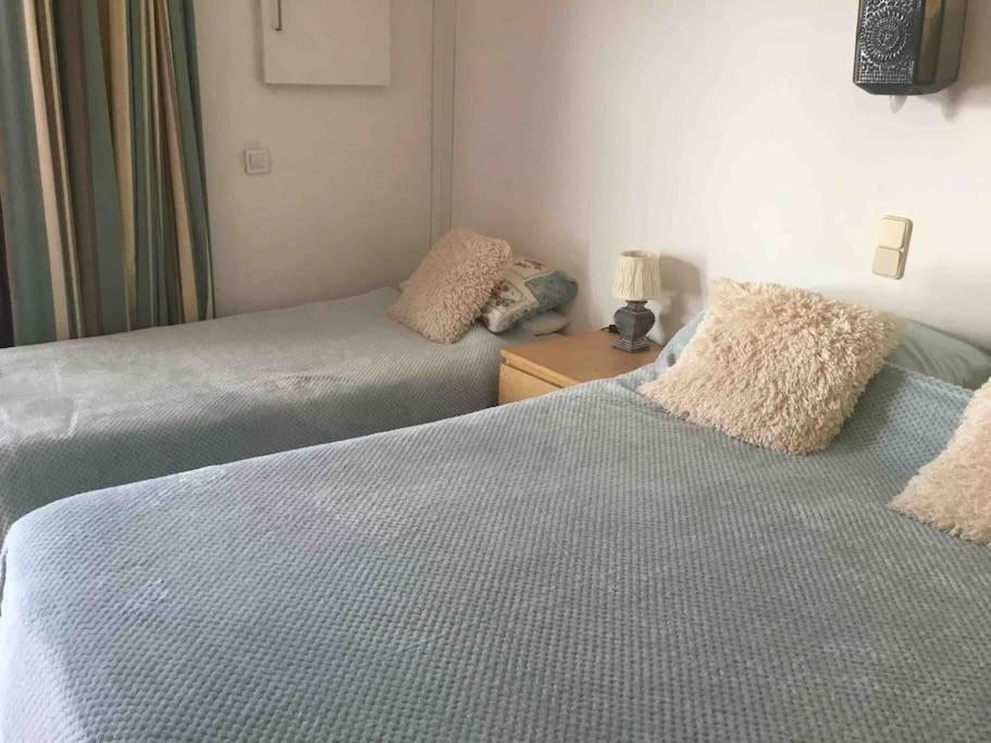 Apartment Air Conditioned 1 Bedroom Apt With Wi-fi & Patio.